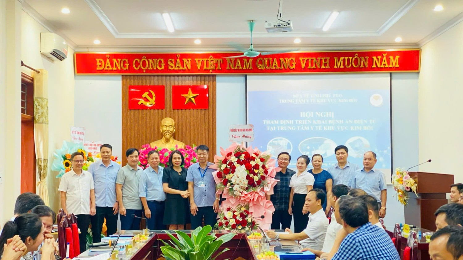 Ảnh hoạt động TTYT Kim Bôi